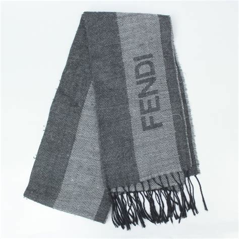 Fendi Sjaals • Shop Sjaals van Fendi online bij Miinto